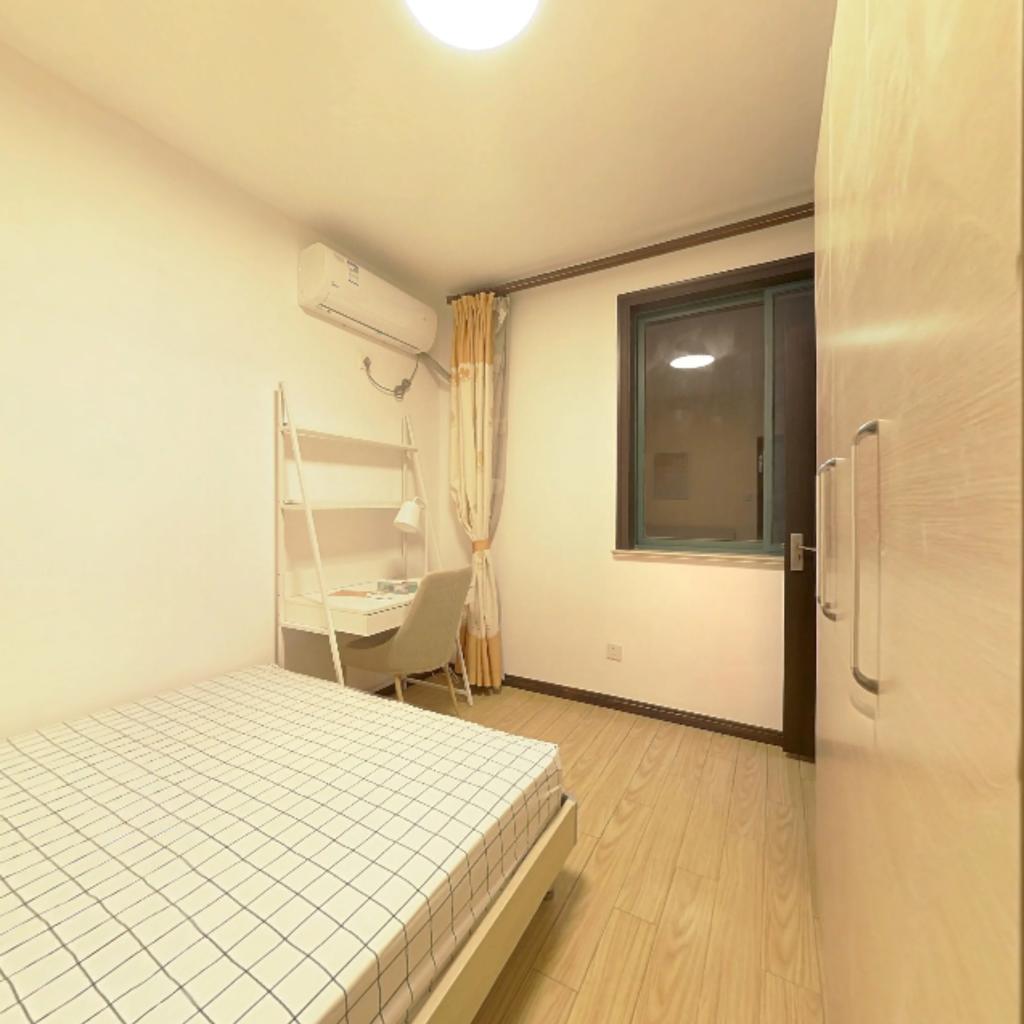 合租·祥和公寓(松江) 4室1厅 北卧室图