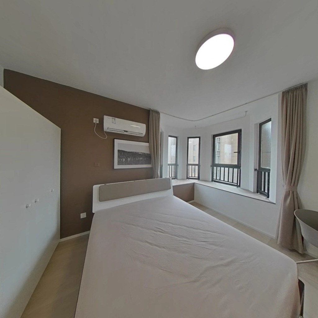 合租·绿地东上海三期 4室1厅 南卧室图